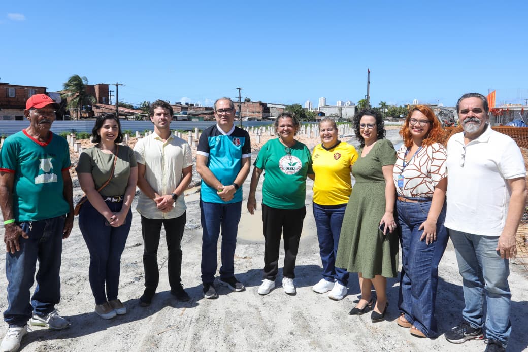 Prefeito Mano Medeiros e Andrea Medeiros participaram do Congresso do Movimento Semente Urbana, em Jaboatão, com destaque para as obras do Habitacional Padre Henrique