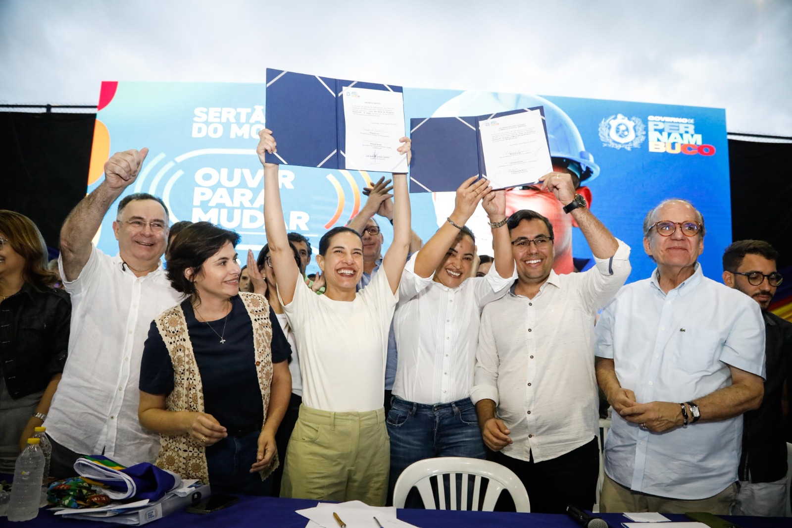 Raquel Lyra anunciou R$ 63 milhões em investimentos em saúde, turismo, recursos hídricos e infraestrutura no Ouvir para Mudar em Arcoverde