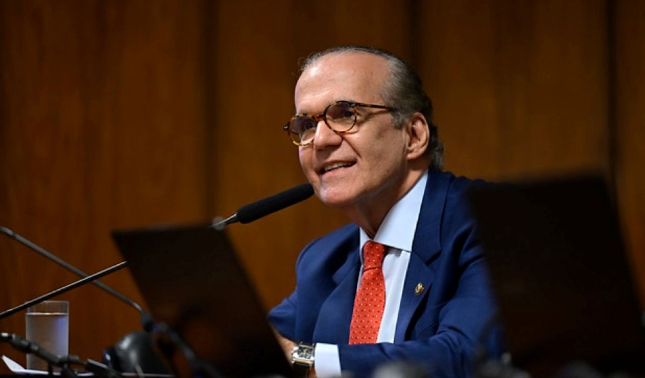 Senador Fernando Dueire apresenta projeto que cria programa nacional para substituir fiação aérea por sistemas subterrâneos e modernos