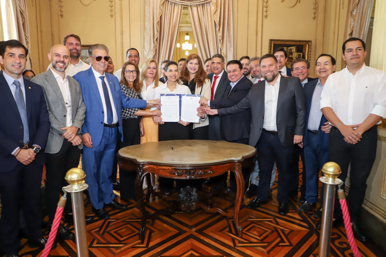 A governadora Raquel Lyra questionou a demora na aprovação da matéria e coboru a aprovação de novas operações de crédito Foto Yacy Ribeiro Secom