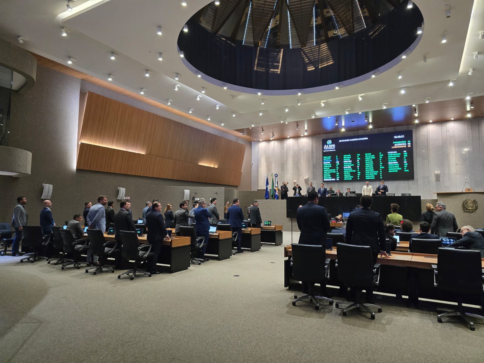 Os deputados governistas derrubaram o substitutivo de Waldemar Borges e aprovaram o texto oricinal eniado pela governadora Raquel Lyra à Alepe Foto Márcio Didier