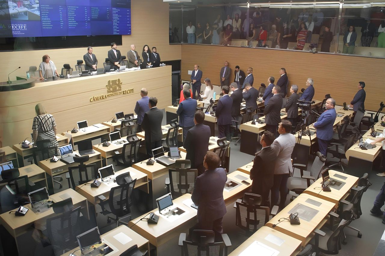 Os vereadores aprovaram na Câmara a nova lei do uso do solo do Recife (1)