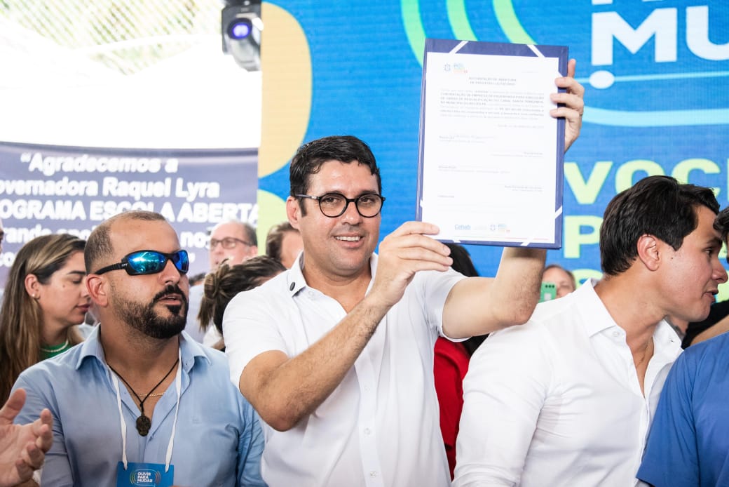 Prefeito Diego Cabral e governadora Raquel Lyra assinam ordens de serviço que destinam R$ 46 milhões a obras em segurança, mobilidade e abastecimento em Camaragibe