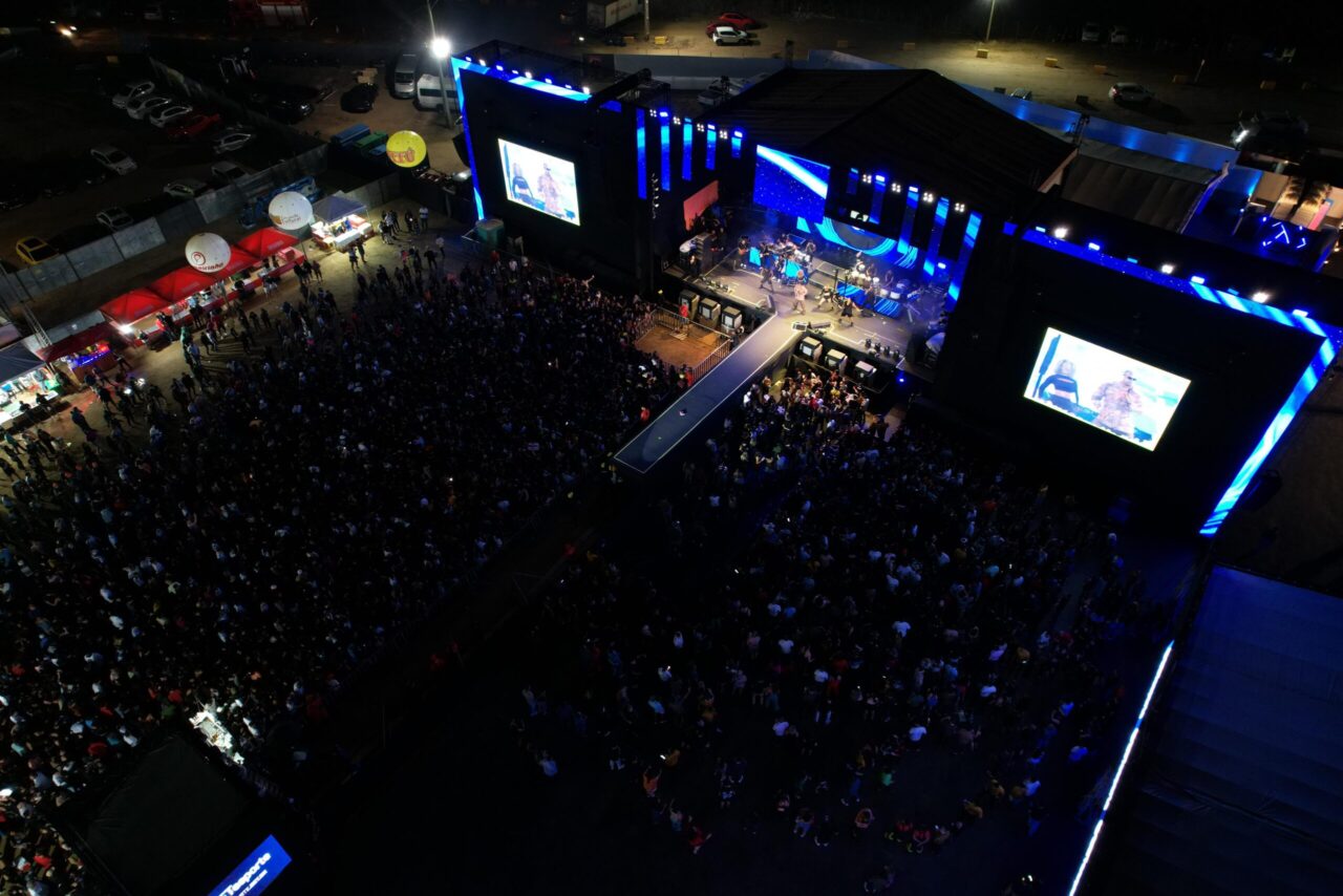 Serra Talhada inicia a 235ª Festa de Setembro com shows e grande público. Evento movimenta economia, lota hotéis e segue regras de segurança