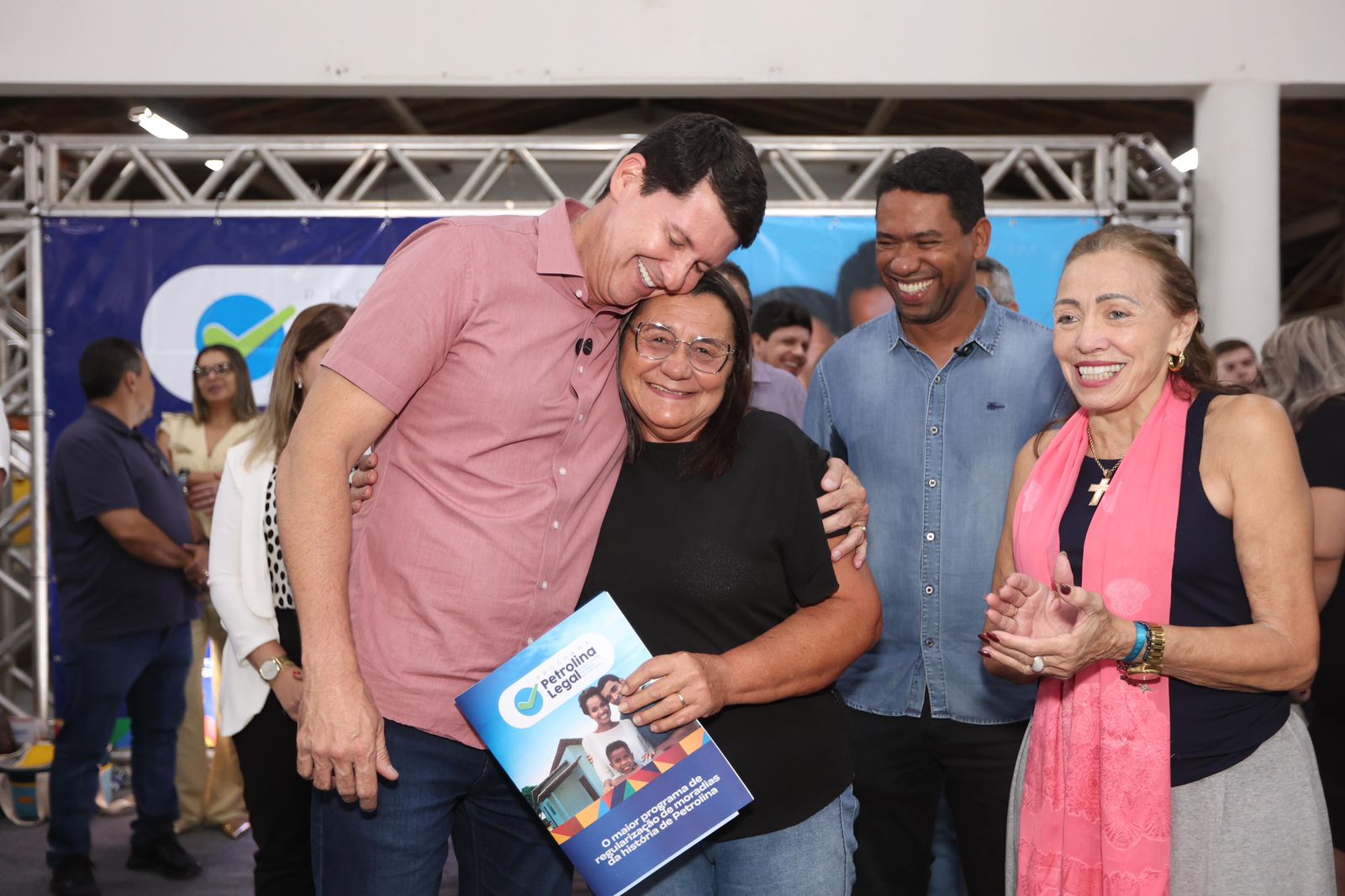 Somente em 2025, Simão Durando já distribuíu 482 documentos em diferentes localidades de Petrolina, e outros 534 estão em fase de conclusão