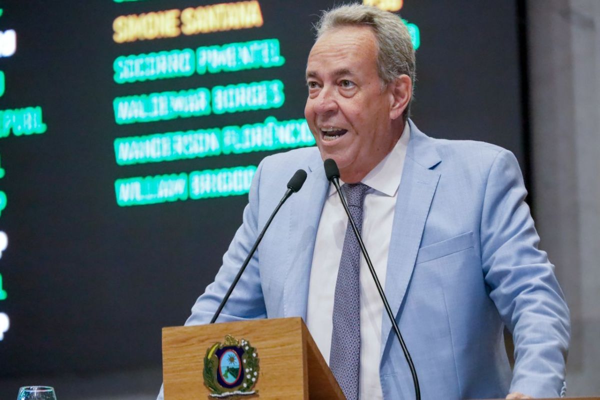 Álvaro Porto rebateu as críticas da governadora, afirmando que ela foi desmacarada sobre a demora dos empréstimos