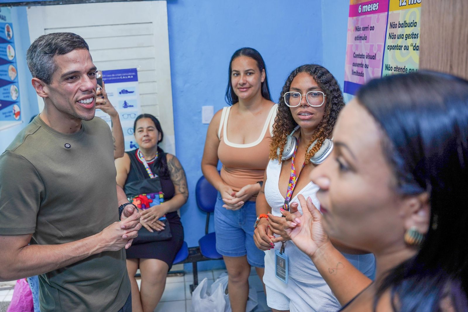 Jarbas Filho visita ONG Mães e Anjos Azuis, em Recife, e reafirma apoio com emendas para capacitação e atendimento a crianças com TEA