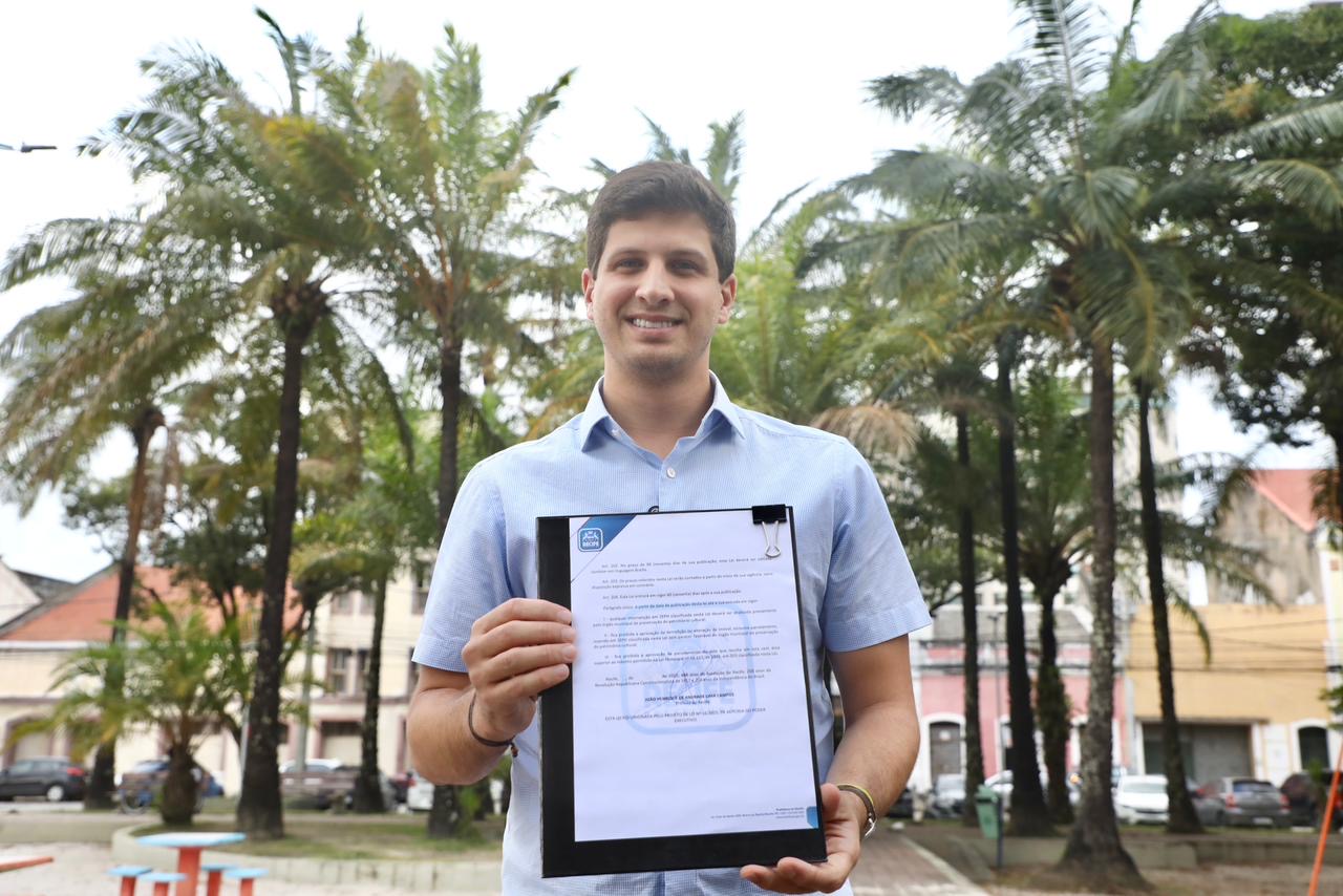 João Campos sanciona lei que incentiva moradia no centro do Recife e amplia preservação história