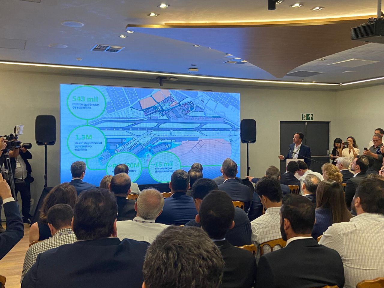 O Plano de Desenvolvimento Imobiliário para o Aeroporto do Recife foi apresentado e prevê polo logístico e um hotel Foto Wesley D'Almeida Divulgação