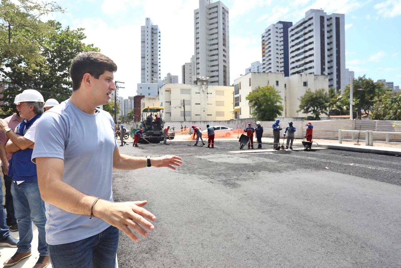 Obra do pontilhão que liga as ruas Copacabana e Luiz Pimentel, em Boa Viagem, chega a 92% de conclusão e será entregue em breve