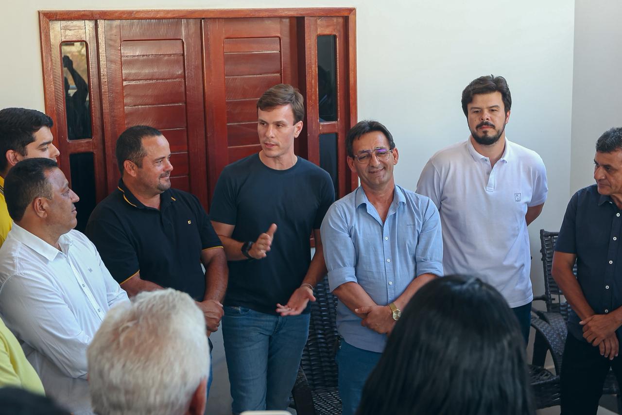 Pré-candidato ao Senado, Miguel Coelho intensifica agenda no Araripe, recebe apoios e defende um mandato voltado às demandas do interior