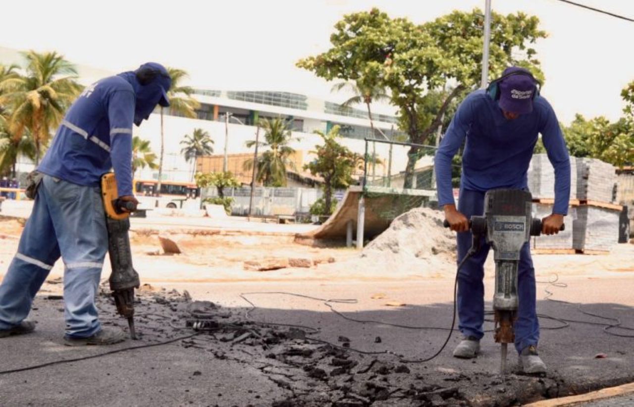 Prefeitura de Olinda conclui obras na Praça Duque de Caxias, com nova iluminação, paisagismo, playground e acessibilidade. Inauguração será no domingo (12)
