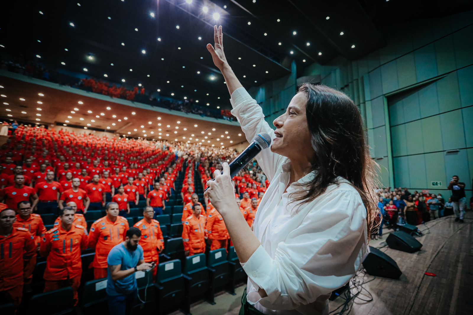 Raquel Lyra celebra 17 meses de queda nos homicídios e inaugura formação de 322 novos bombeiros, parte do reforço de 7 mil profissionais na segurança até 2026 Foto: Janaína_Pepeu_Secom