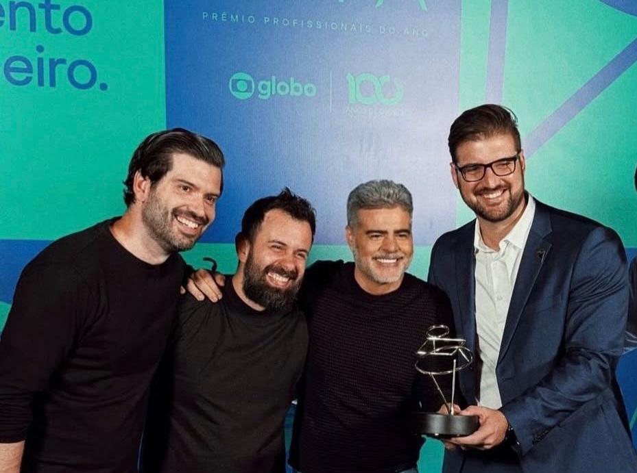 Governo de Pernambuco vence o Prêmio Profissionais do Ano com o “Minha Primeira Carta”, com a história de alfabetização de Dona Edelzuita