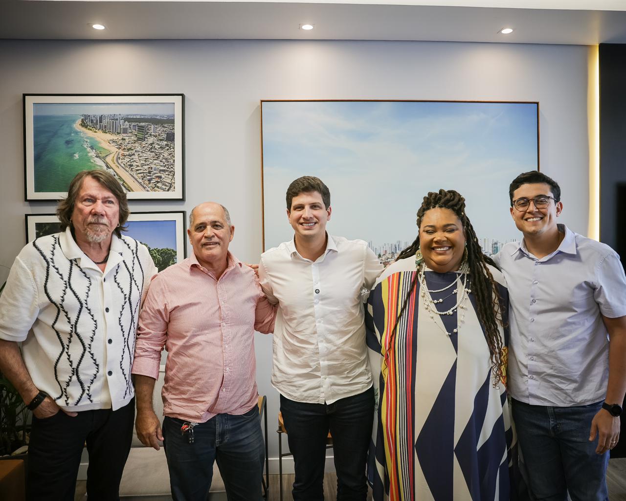 Lenine, Carmen Virgínia e o centenário Madeira do Rosarinho representam a tradição, a ancestralidade e a força cultural do Carnaval recifense Edson Holanda - PCR Imagem