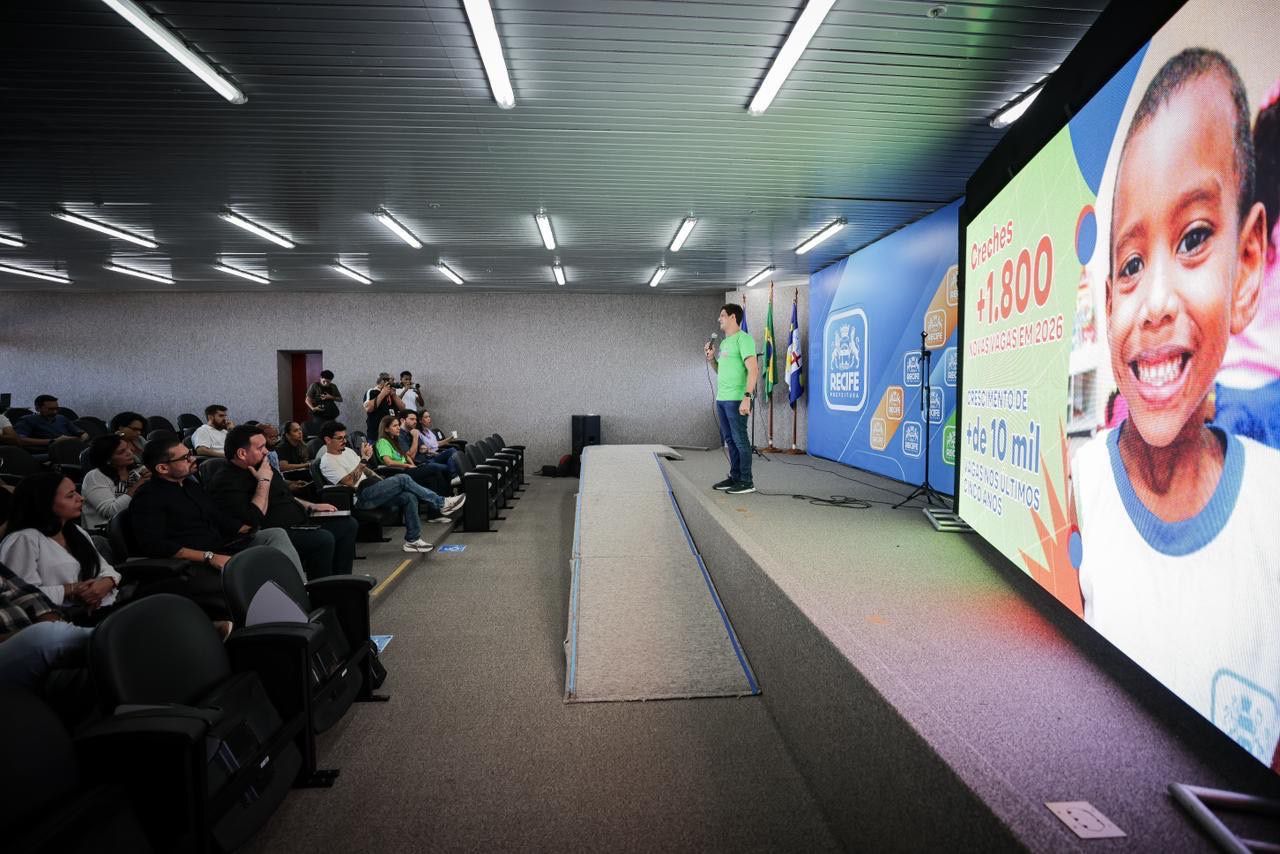 Matrículas para novatos no Recife começaram nesta quinta (6), com expansão de vagas de creches e prioridade para famílias em vulnerabilidade