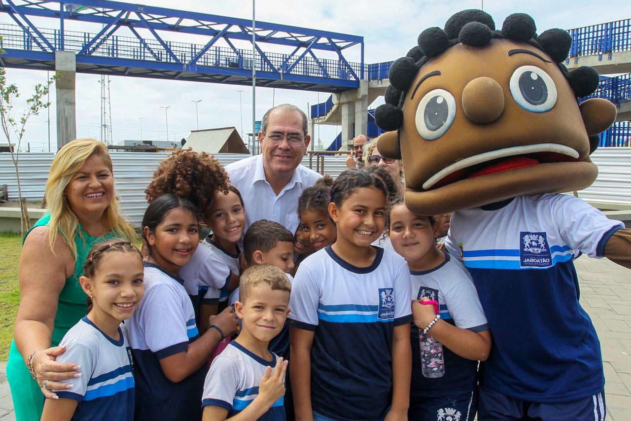 Prefeito Mano Medeiros Jaboatão participa da 8ª edição do PPAC e concorre ao Selo Prefeito Amigo da Criança 2025–2028