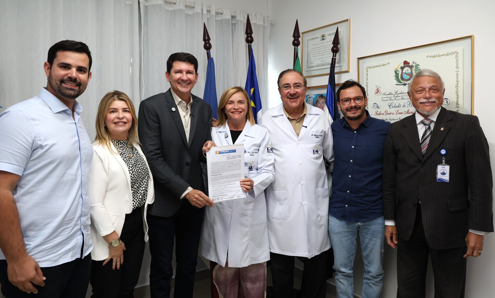 Prefeito Simão Durando assina termo com a Fundação Altino Ventura e confirma início das obras do Hospital de Olhos em Petrolina, em janeiro