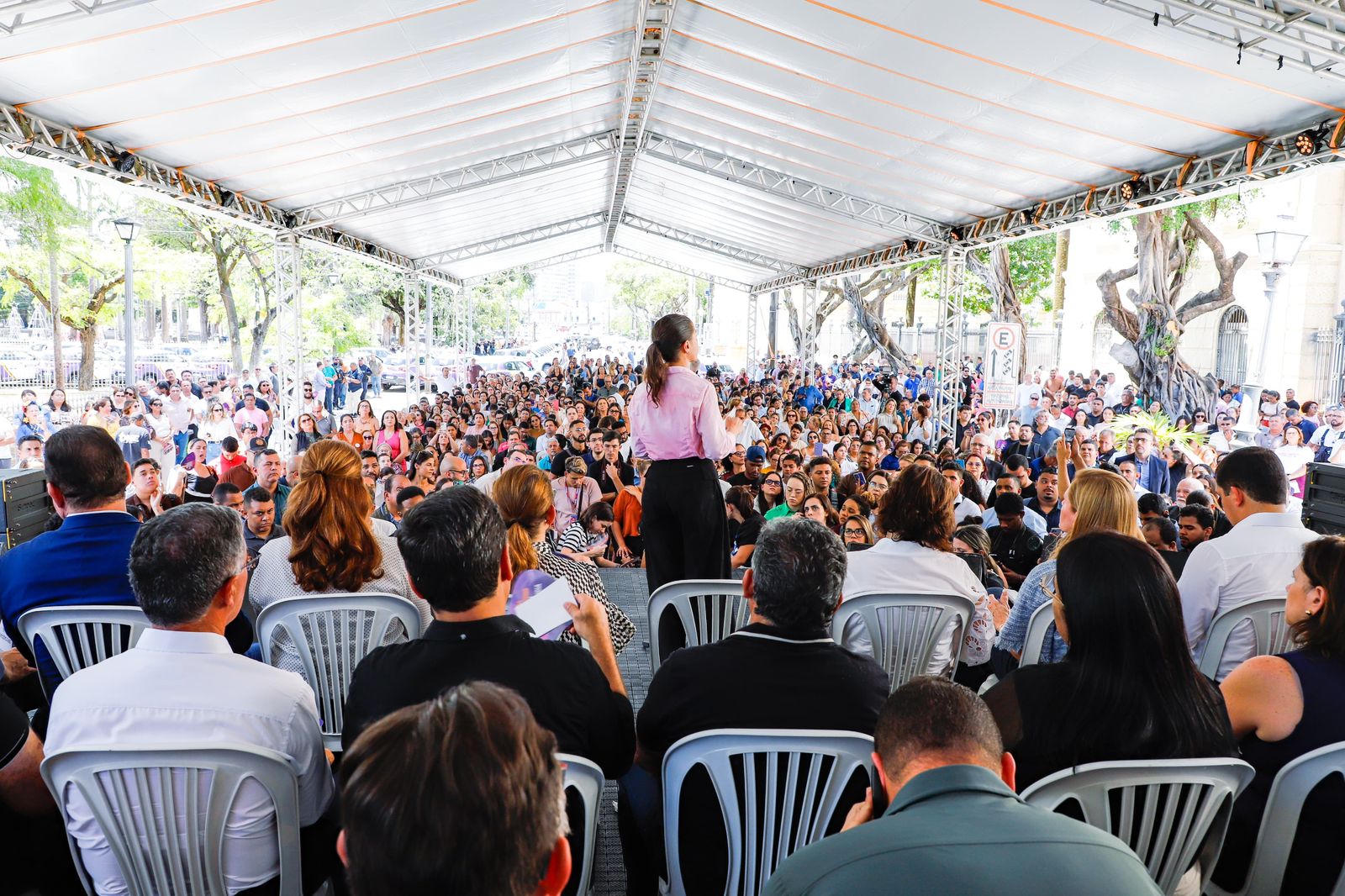 Raquel acelera agendas com entregas regionais, ações sociais e o início da obra do Arco Metropolitano, em semana que confirma pré-candidatura