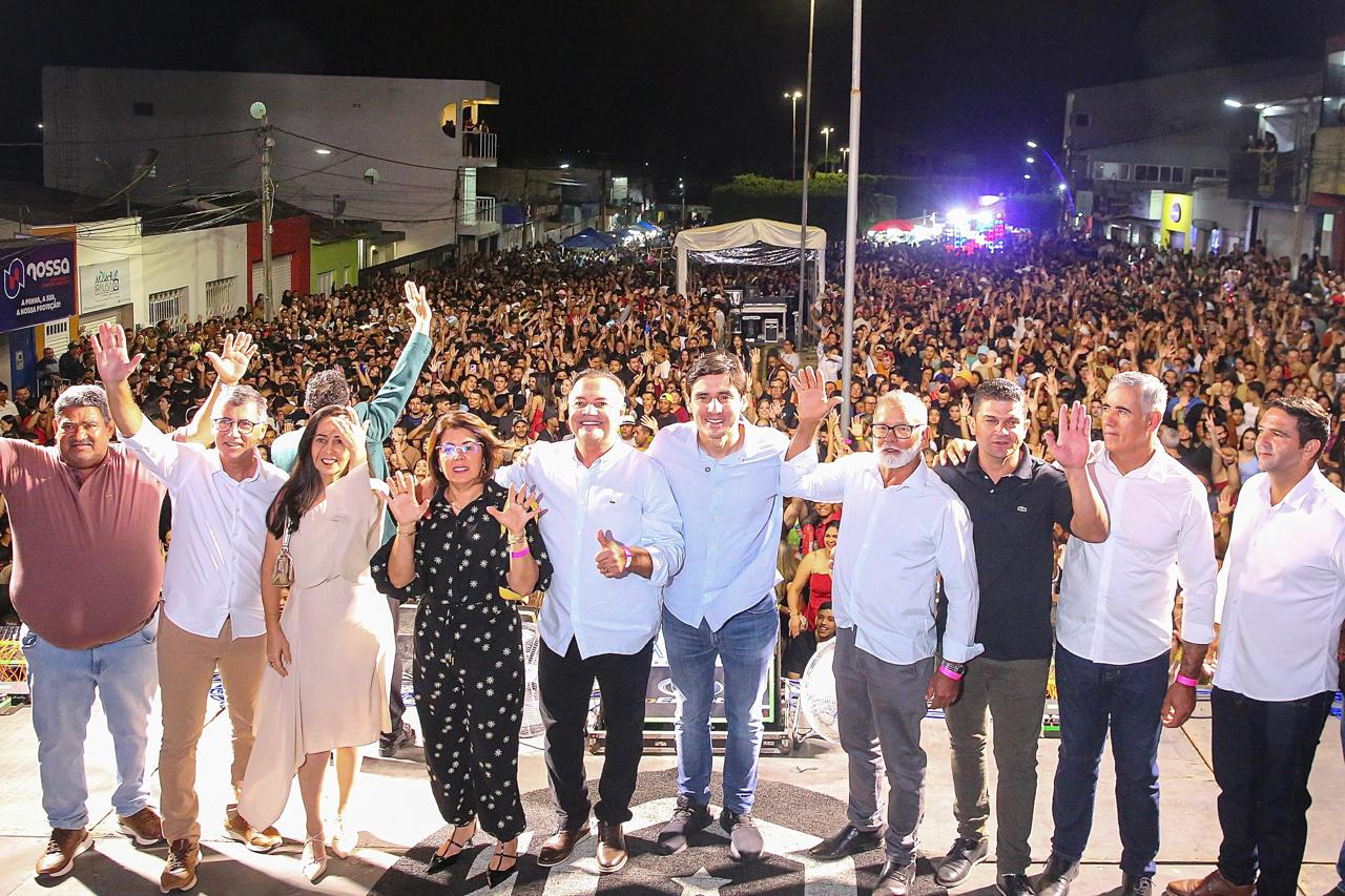 Carlos Costa cumpre agenda em Águas Belas e Jucati, reúne prefeitos e lideranças e amplia articulação política no Agreste de Pernambuco