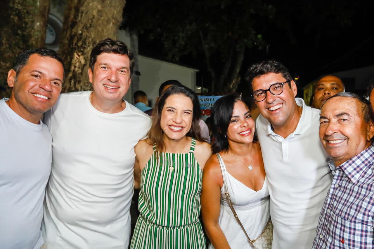 Festival Pernambuco Meu País agitou São José da Coroa Grande, com a presença de Raquel Lyra e aliados