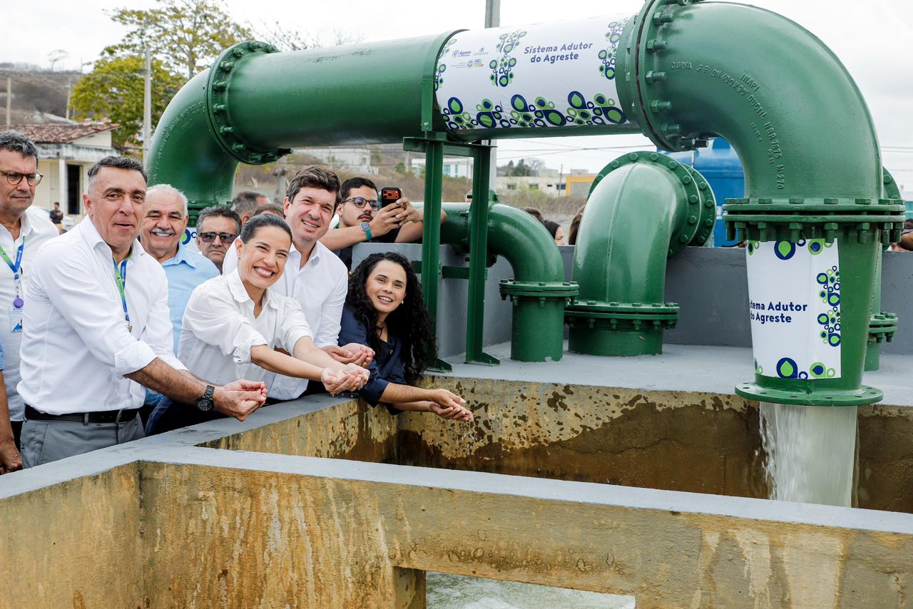 Raquel entrega nova etapa de Adutora, que beneficia 65 mil pessoas em Bezerros e inauguração de cozinha comunitária