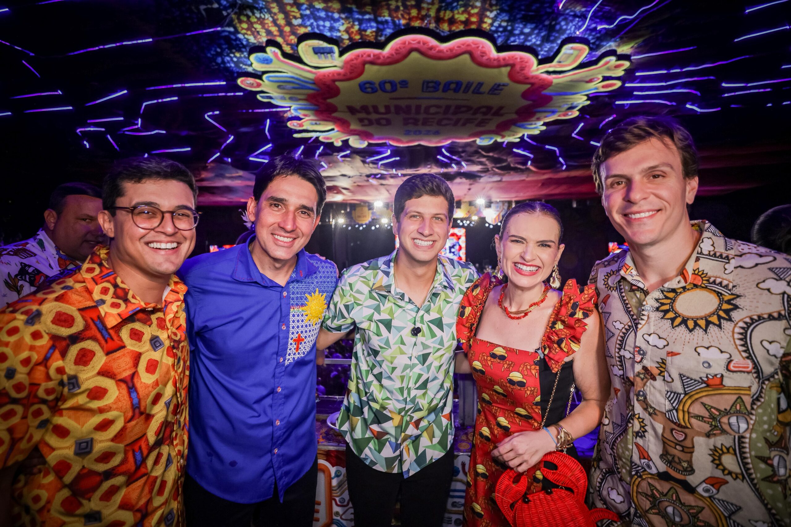 Baile Municipal do Recife reuniu mais de 20 atrações e contou com a presença de pré-candidatos ao Senado na chapa do prefeito João Campos Edson Holanda 5