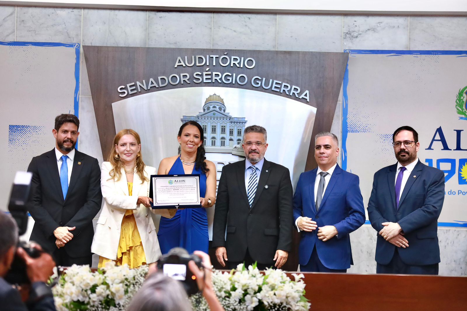 Deputado William Brigido defende enquadramento dos peritos papiloscopistas no Quadro Técnico Policial durante sessão solene na Alepe