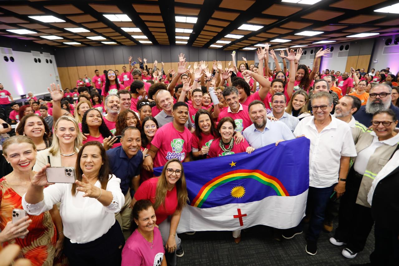 Governo de Pernambuco lança política estadual com R$ 20 milhões para realizar 33 mil castrações gratuitas de cães e gatos em todo o Estado