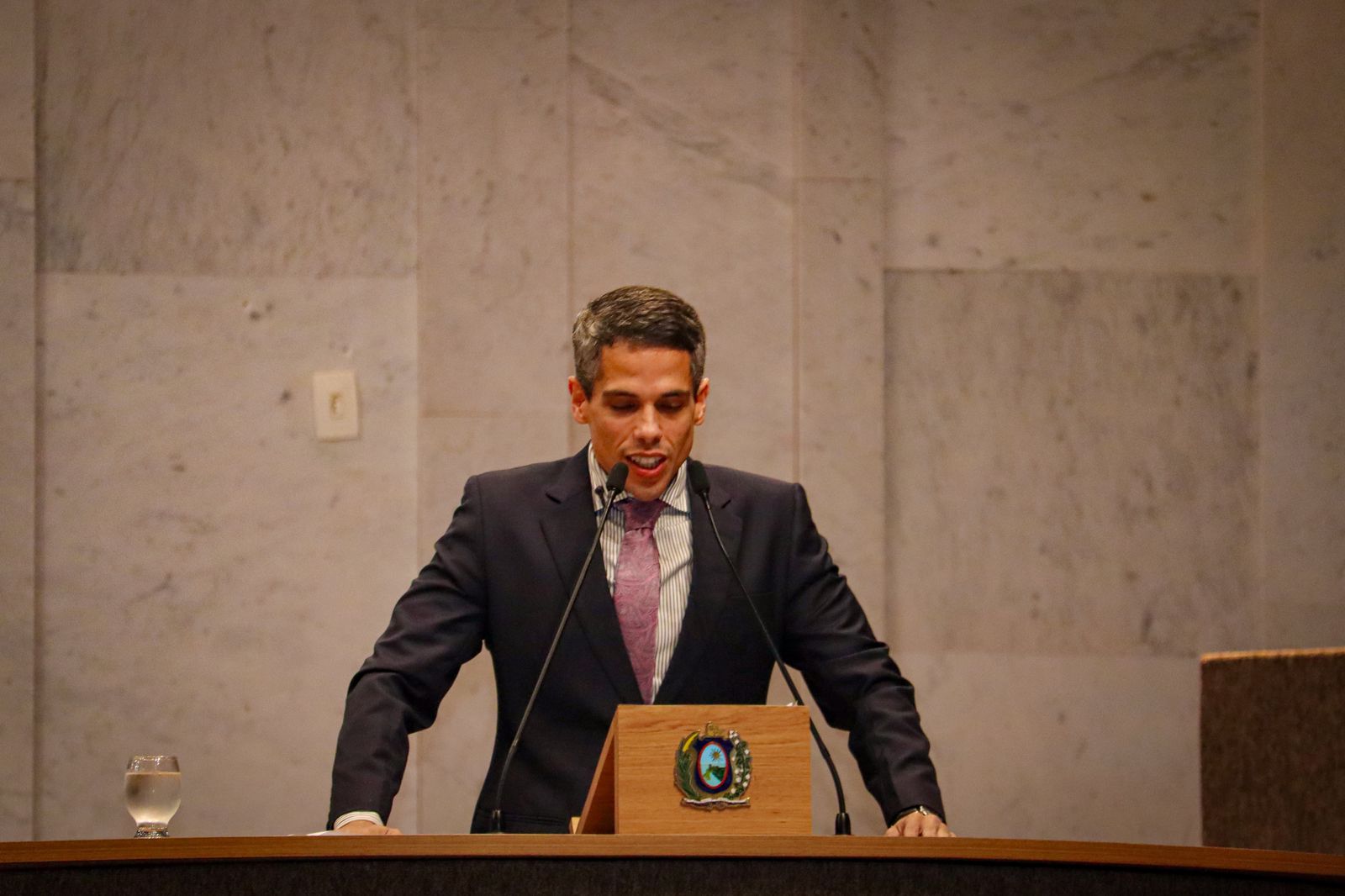 Na Alepe, Jarbas Filho defende governo Raquel Lyra, cita investimentos estaduais e elogia presença da governadora na abertura do ano legislativo