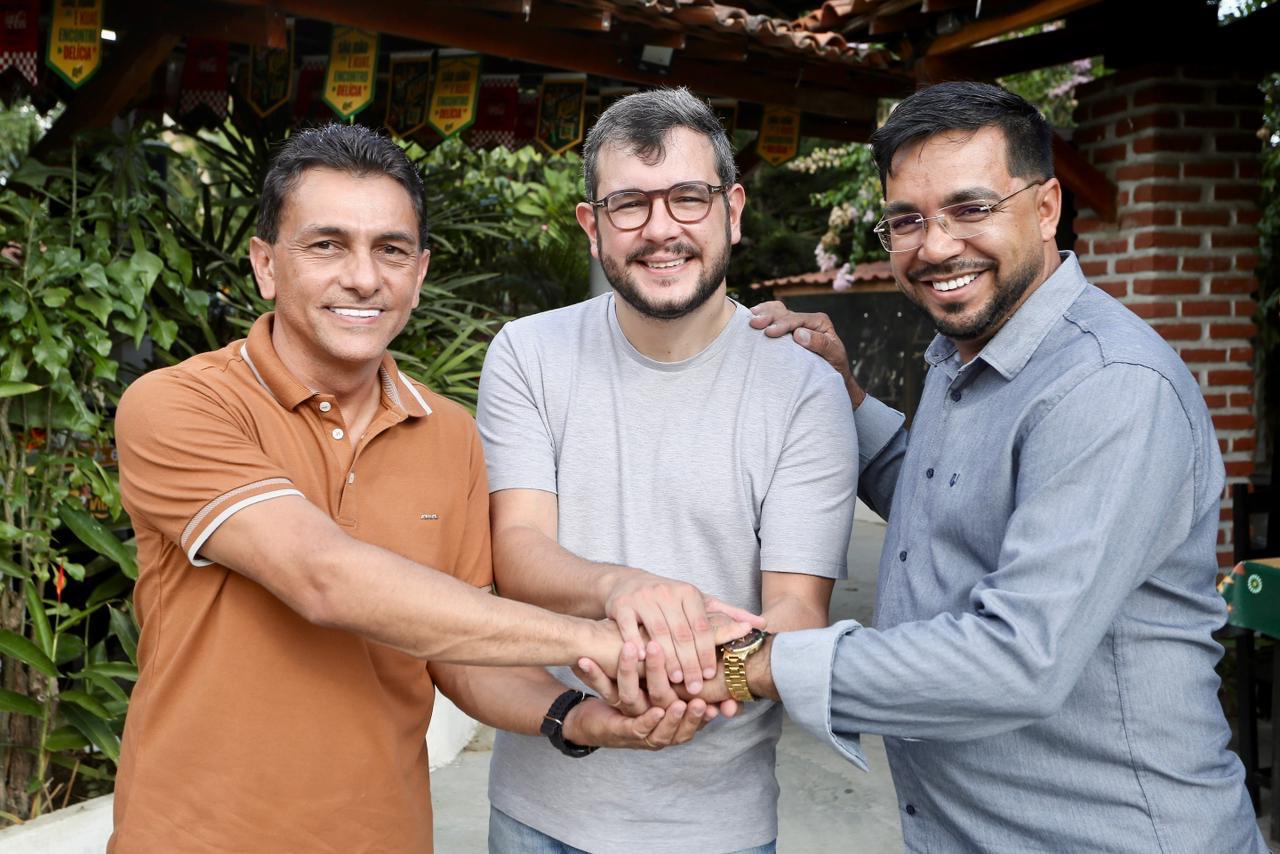 Gabriel Porto amplia apoios em Caruaru com 2 vereadores