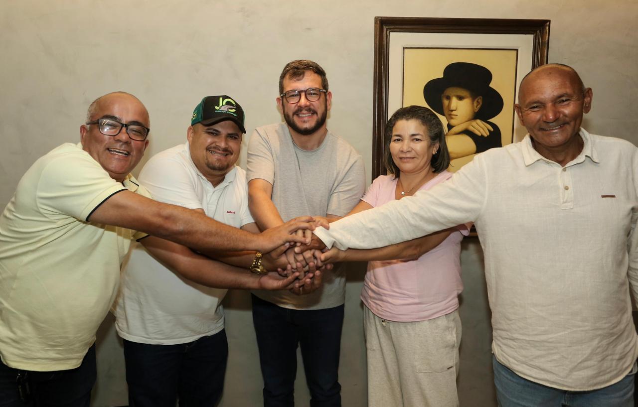 Pré-candidato a deputado federal, Gabriel Porto recebe apoio do grupo liderado por César Arrepiado e vereadores de São Benedito do Sul