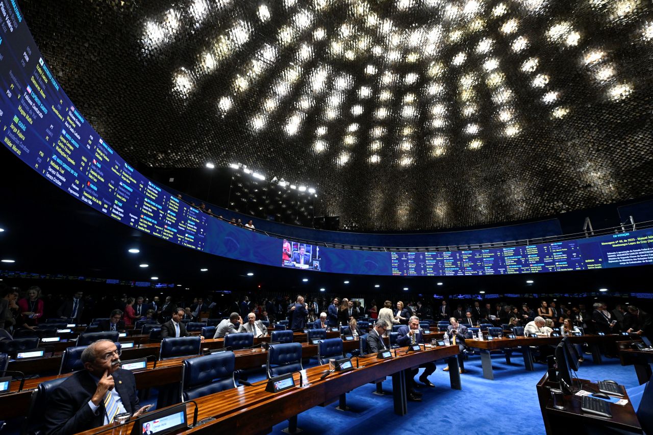 Disputa pelo Senado em Pernambuco em 2026 reúne múltiplos candidatos, indefinições nas chapas e cenário aberto até as convenções partidárias