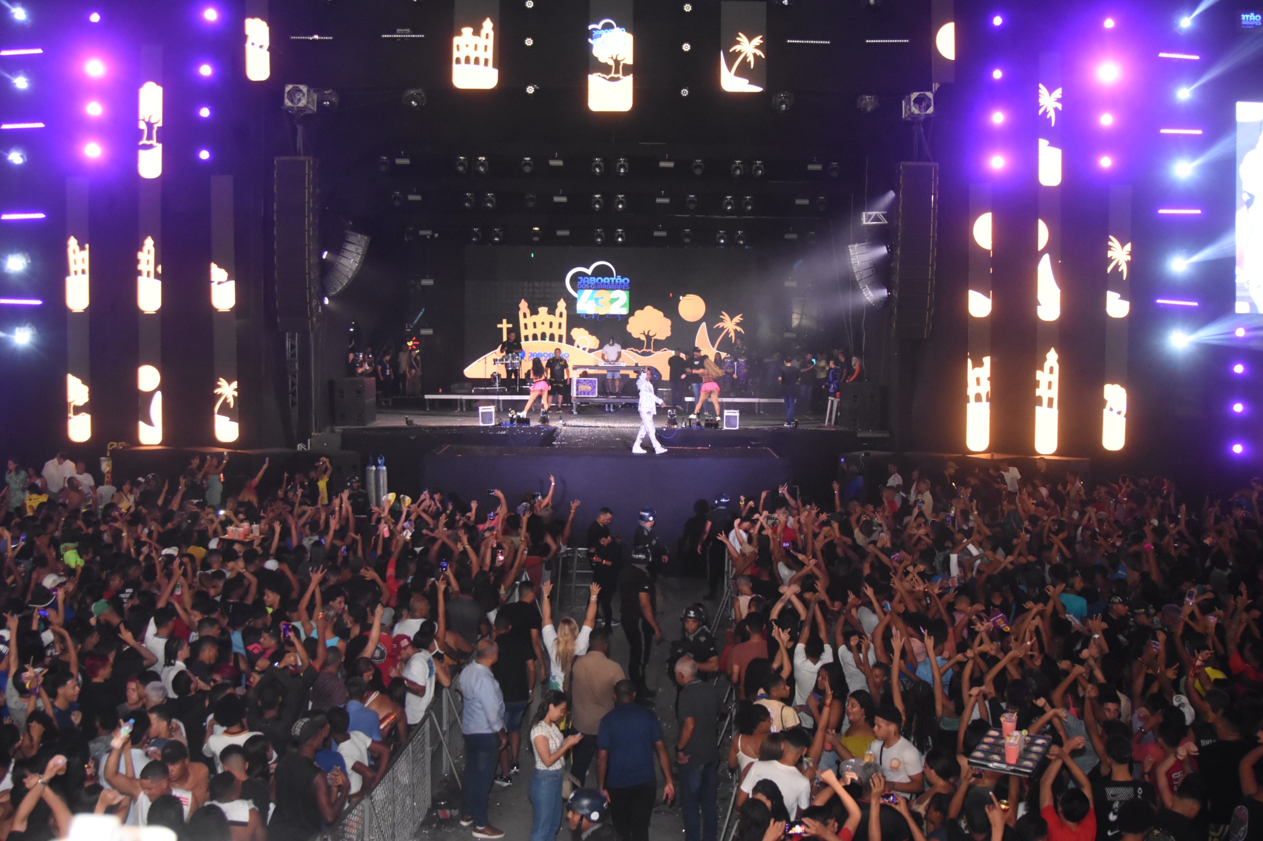 Festa da Pitomba 2026 acontece de 9 a 13 de abril em Jaboatão, com shows, programação religiosa e impacto no turismo local.