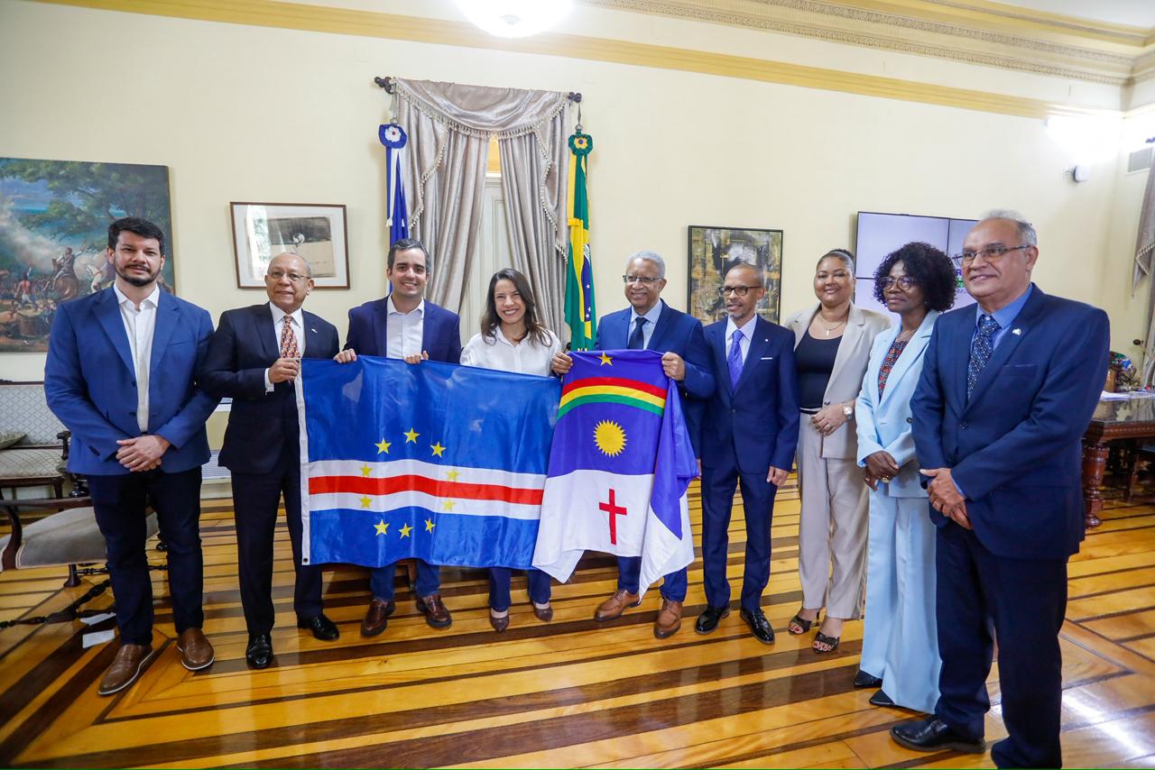 Nova rota internacional começa em maio, com frequência semanal, e amplia conexões entre Pernambuco, África e Europa