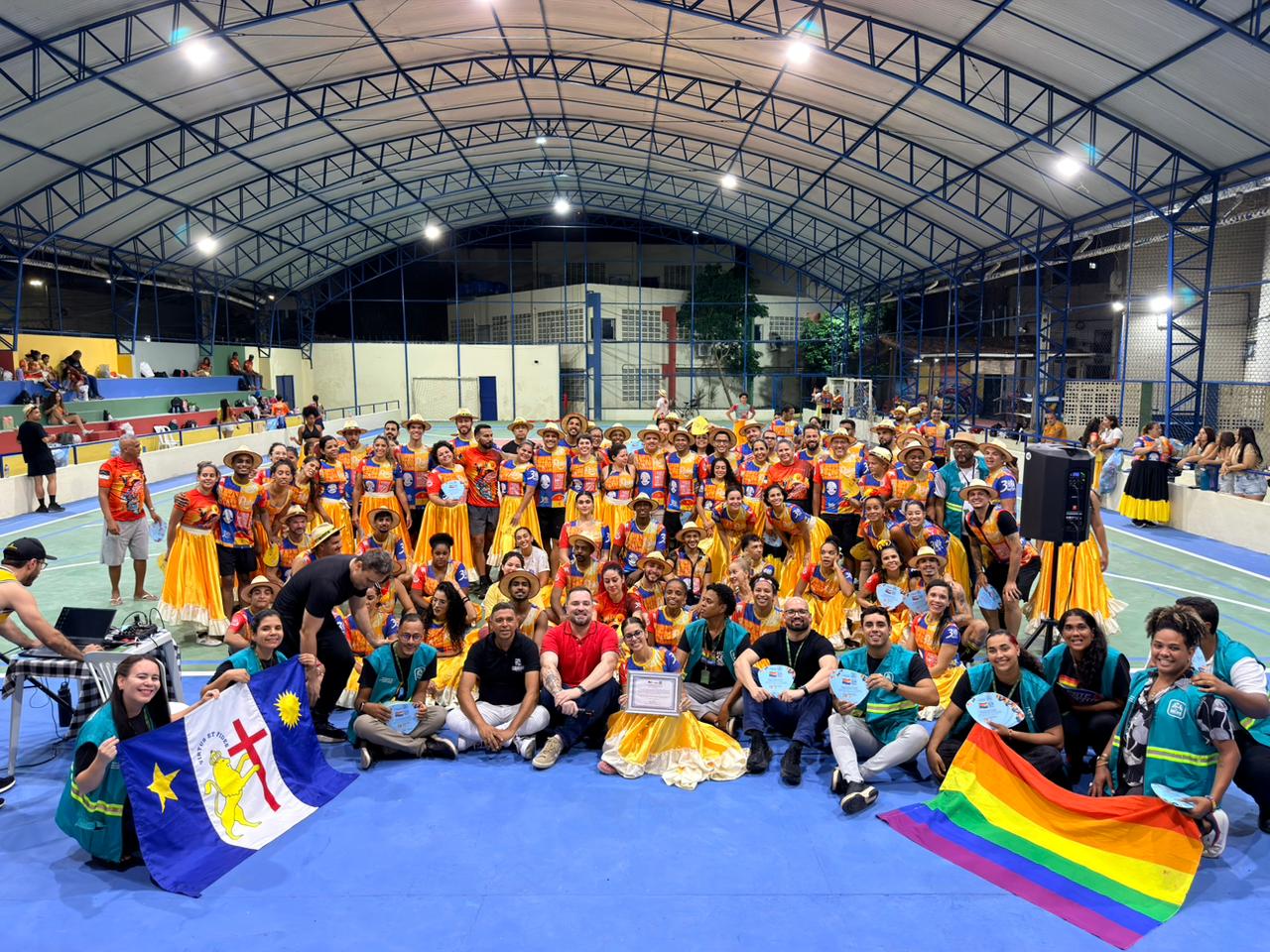 A Prefeitura do Recife realizou ação inédita contra LGBTfobia em ensaios de quadrilhas juninas, divulgando canais de denúncia e serviços de apoio à população LGBTI+