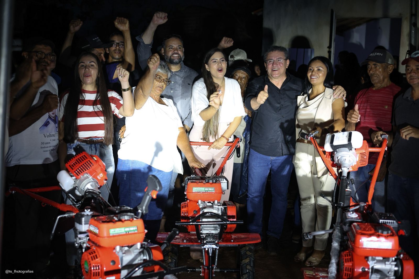 Deputado Luciano Duque entrega tratoritos e roçadeiras em Itambé, fortalecendo a agricultura familiar com emendas parlamentares via IPA