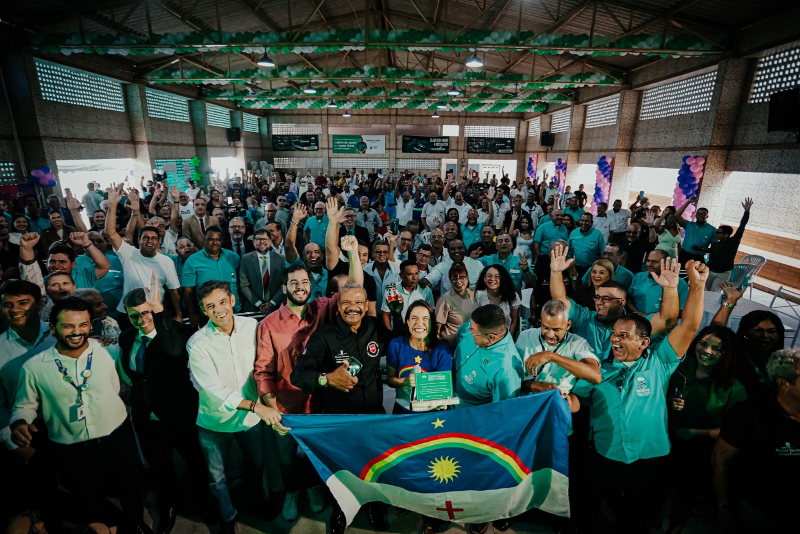 Em Triunfo, Raquel Lyra destacou a parceria com os municípios durante o Congresso da UVP e anunciou licitação de R$ 8,3 milhões para climatização de estações do BRT