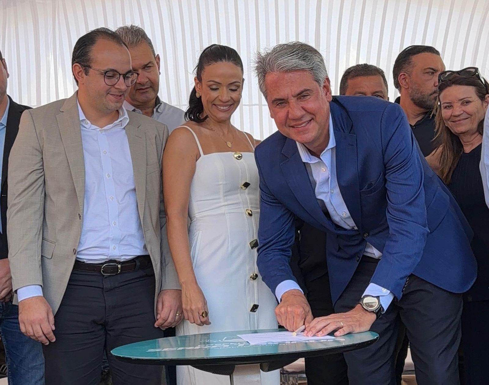 Fernando Monteiro e Márcia Conrado assinam ordem de serviço para construção do novo CER II de Serra Talhada, com investimento superior a R$ 9 milhões