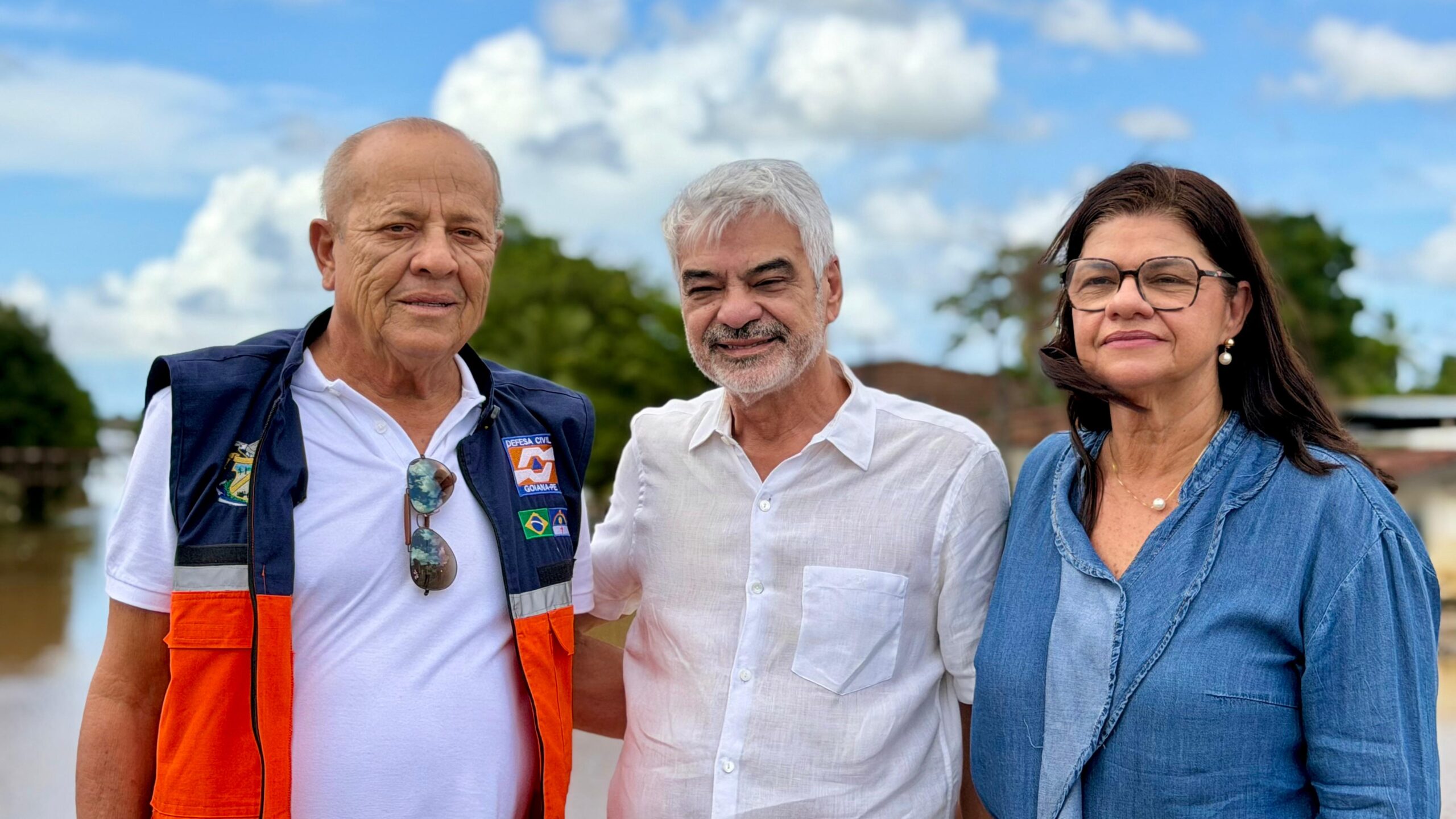 Humberto Costa visita Goiana após chuvas, articula apoio federal e coloca emendas à disposição de municípios atingidos em Pernambuco