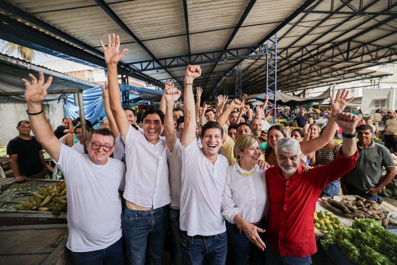 João Campos visita Surubim e defende soluções para PE-90 e toyoteiros