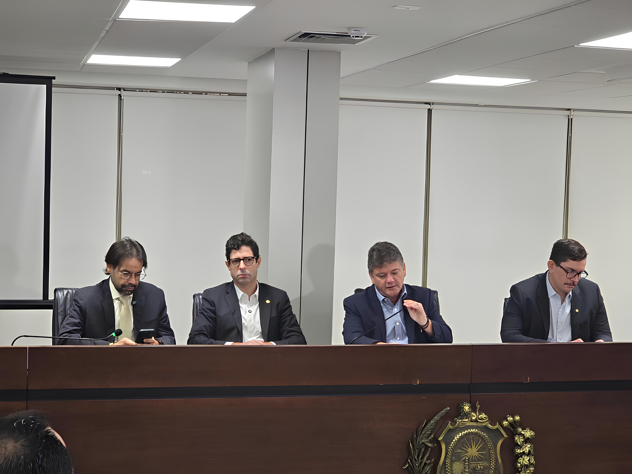 Oposição na Alepe denuncia colapso da saúde em Pernambuco, com redução de investimentos, fechamento de hospitais e perda de leitos