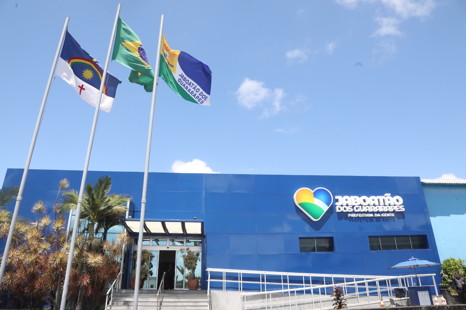 Prefeitura do Jaboatão lança Refis 2026 com descontos de até 90% em juros e multas para regularização de débitos municipais; adesão vai até setembro.