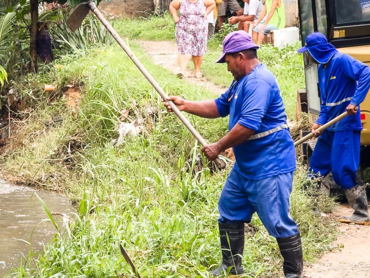 Prefeitura do Jaboatão reforça ações na Zona Rural após chuvas com limpeza de riachos, recuperação de estradas e apoio do Governo de Pernambuco