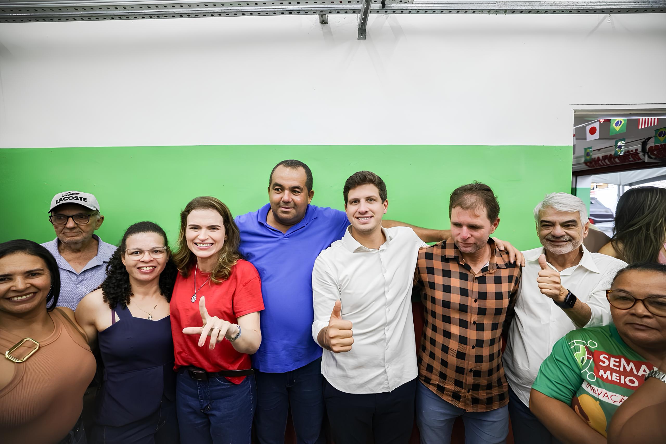 A chapa da Frente Popular, liderada por João Campos, iniciou nova rodada de agendas no interior de Pernambuco, passando por dez municípios do Agreste e Sertão