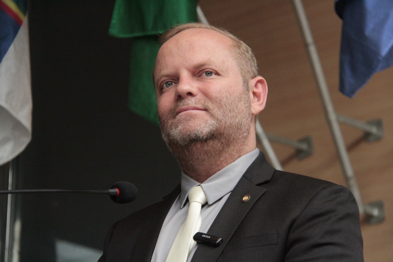 Fabiano Ferraz manifestou solidariedade ao agente de trânsito agredido durante fiscalização no Recife e defendeu a punição do motociclista responsável pela violência