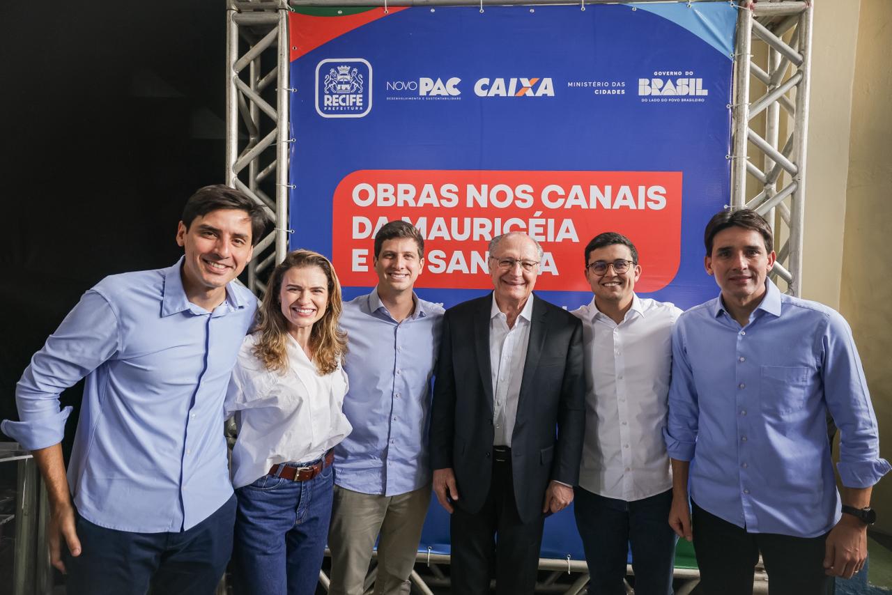 João Campos acompanhou Geraldo Alckmin em agendas no Recife e em Suape, com inauguração de terminal portuário e assinatura de obras de drenagem