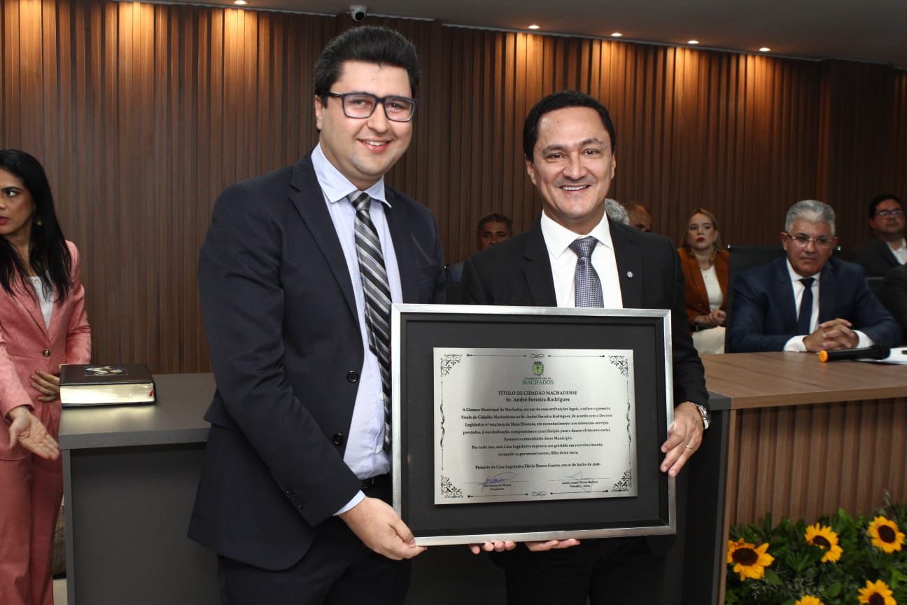 âmara de Machados concede Título de Cidadão ao deputado André Ferreira em reconhecimento à atuação do parlamentar em demandas do município