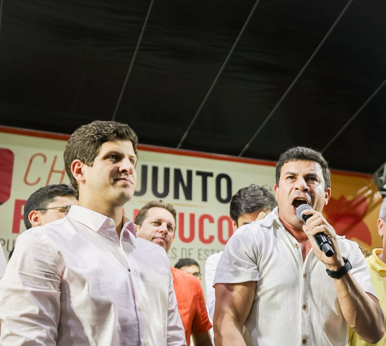 Carlos Veras reafirma apoio do PT e do presidente Lula à pré-candidatura de João Campos ao Governo de Pernambuco durante plenária do Chega Junto Pernambuco