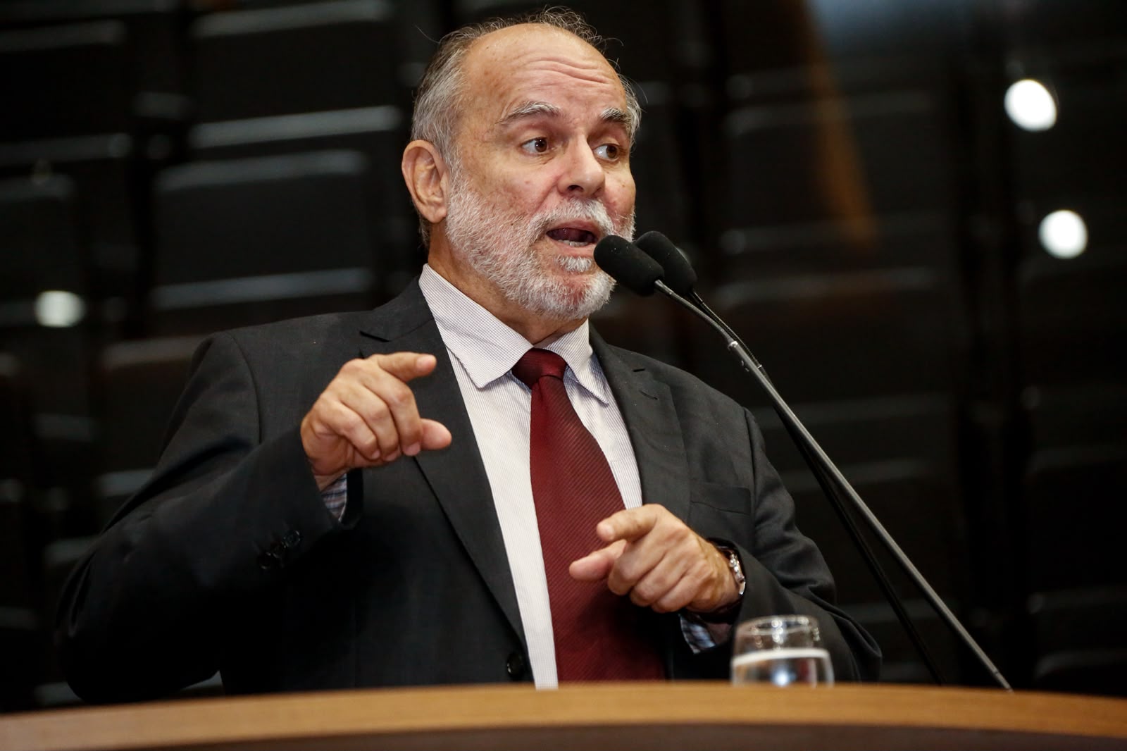 Governadora decreta luto oficial de três dias pela morte de Waldemar Borges, enquanto João Campos, Álvaro Porto e outras lideranças destacam o legado do deputado estadual